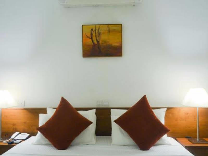 The Residence Hikkaduwa Exterior photo